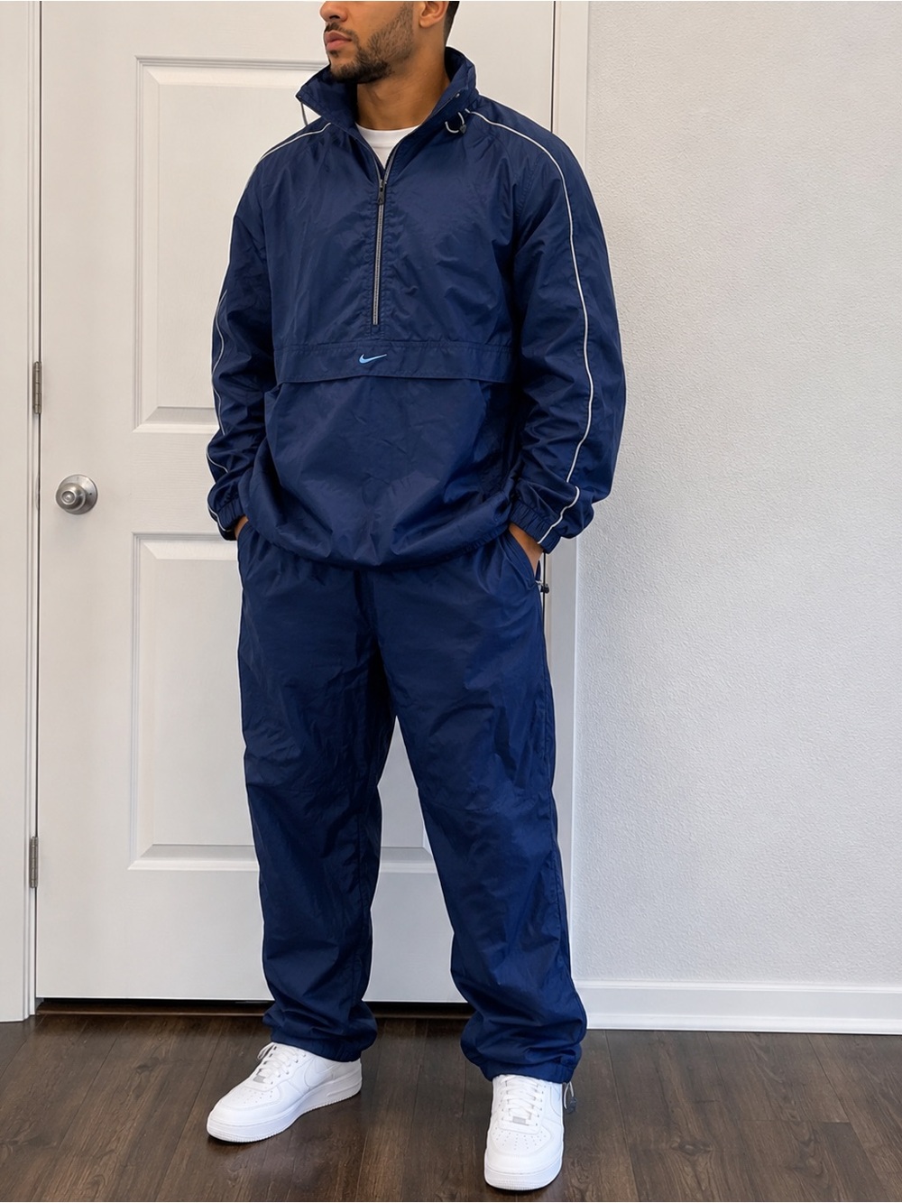 Nike Men’s Blue Windbreaker Jacket Set